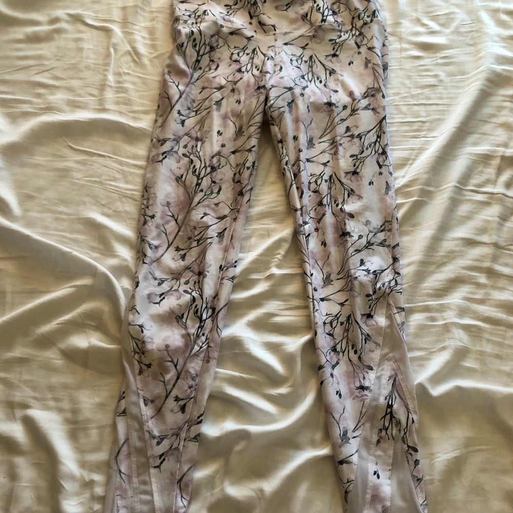 Marika White/Purple Flora Legging